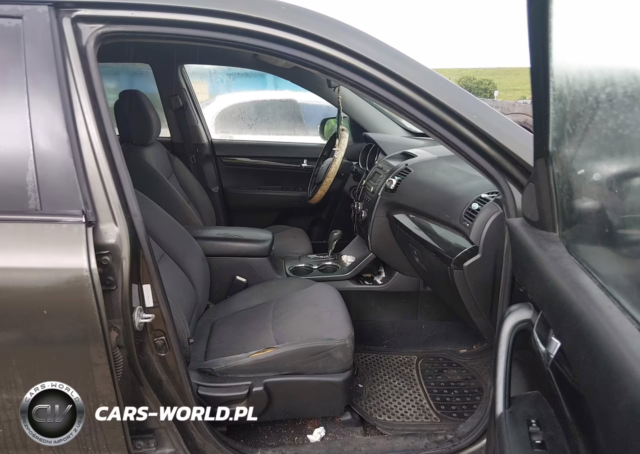 2013 Kia Sorento Lx VIN:5XYKT3A14DG334671 - 5