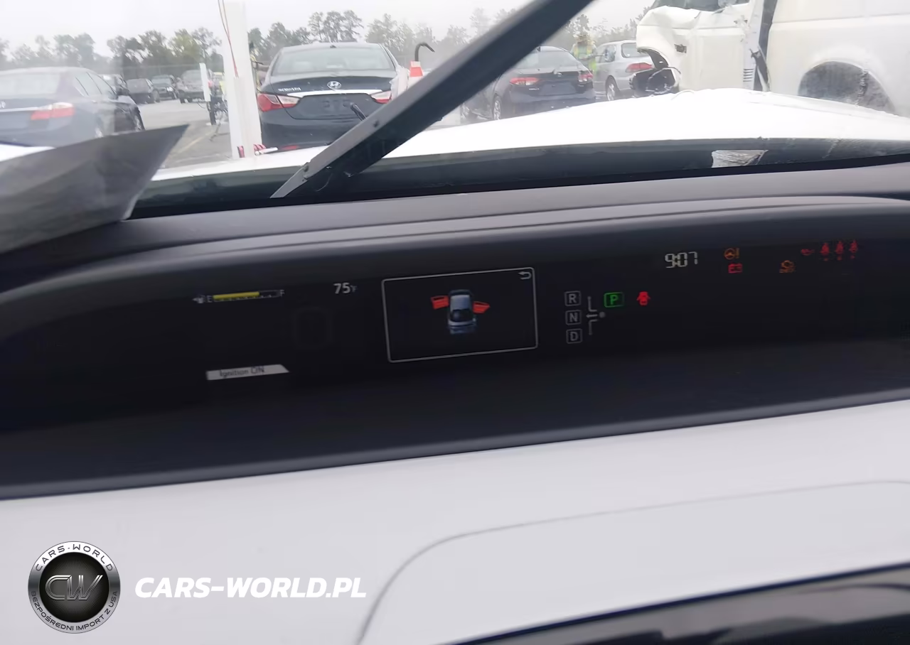 2017 Toyota Prius Three VIN:JTDKARFU2H3034701 - 7