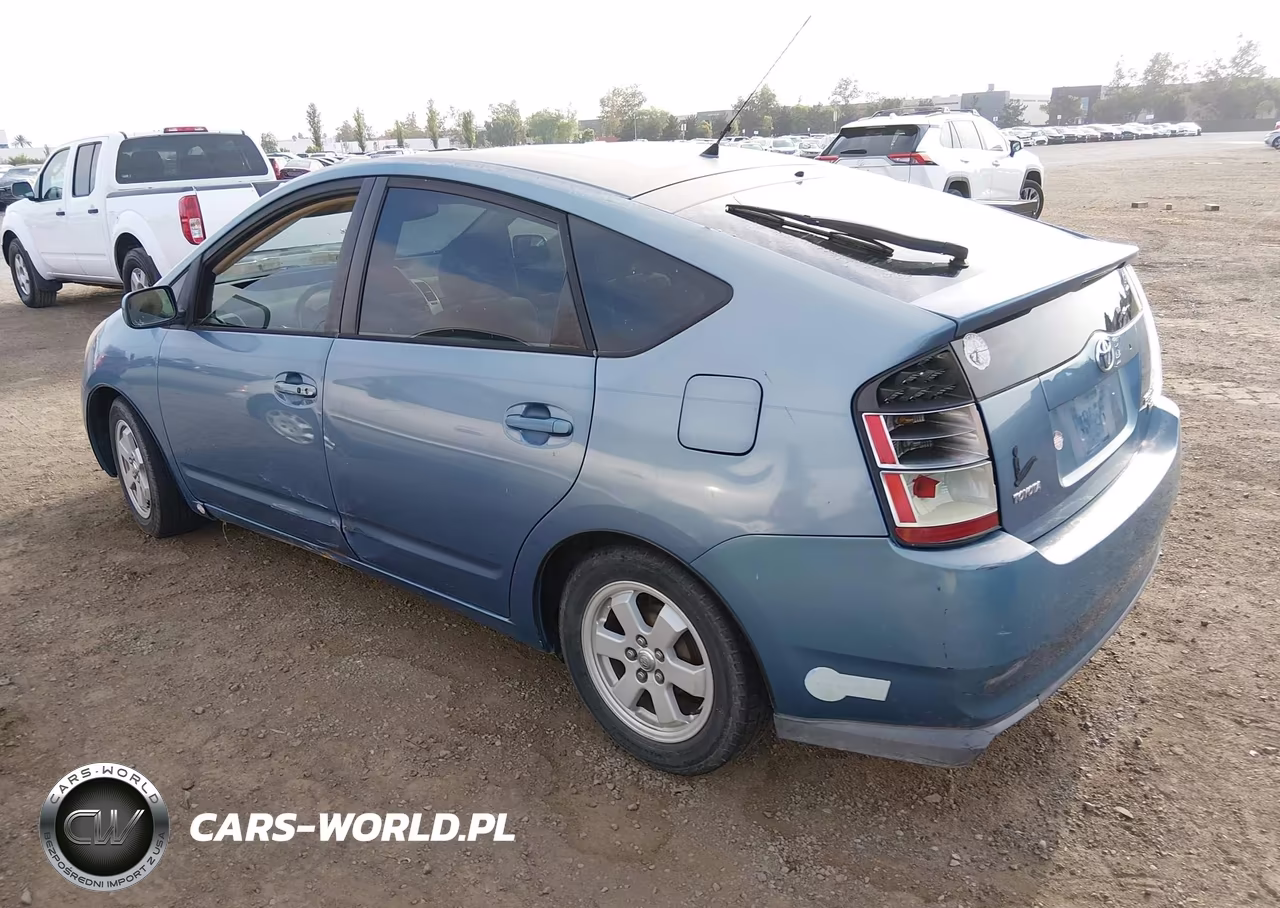 2004 Toyota Prius VIN:JTDKB20U740026442 - 3