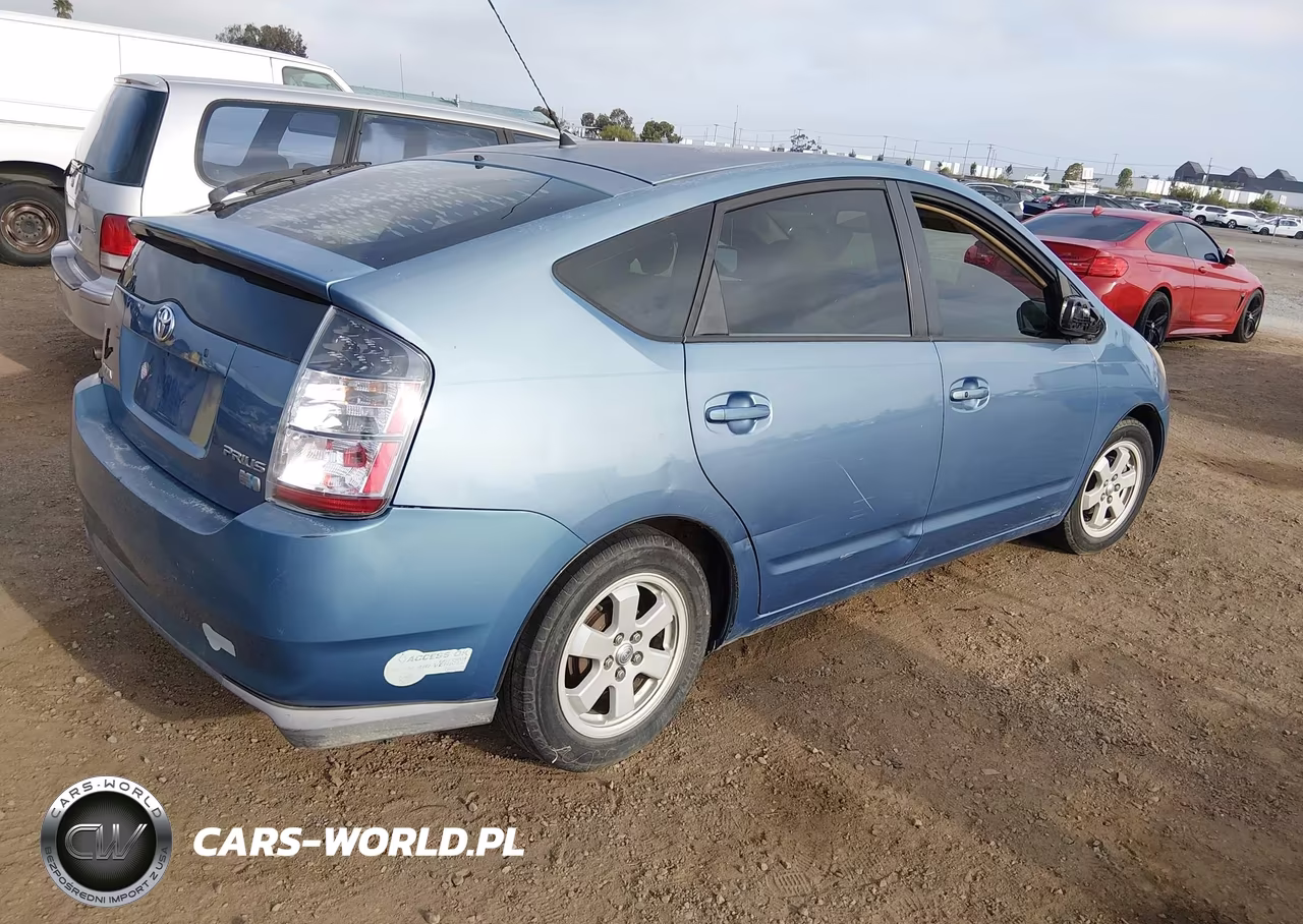 2004 Toyota Prius VIN:JTDKB20U740026442 - 4