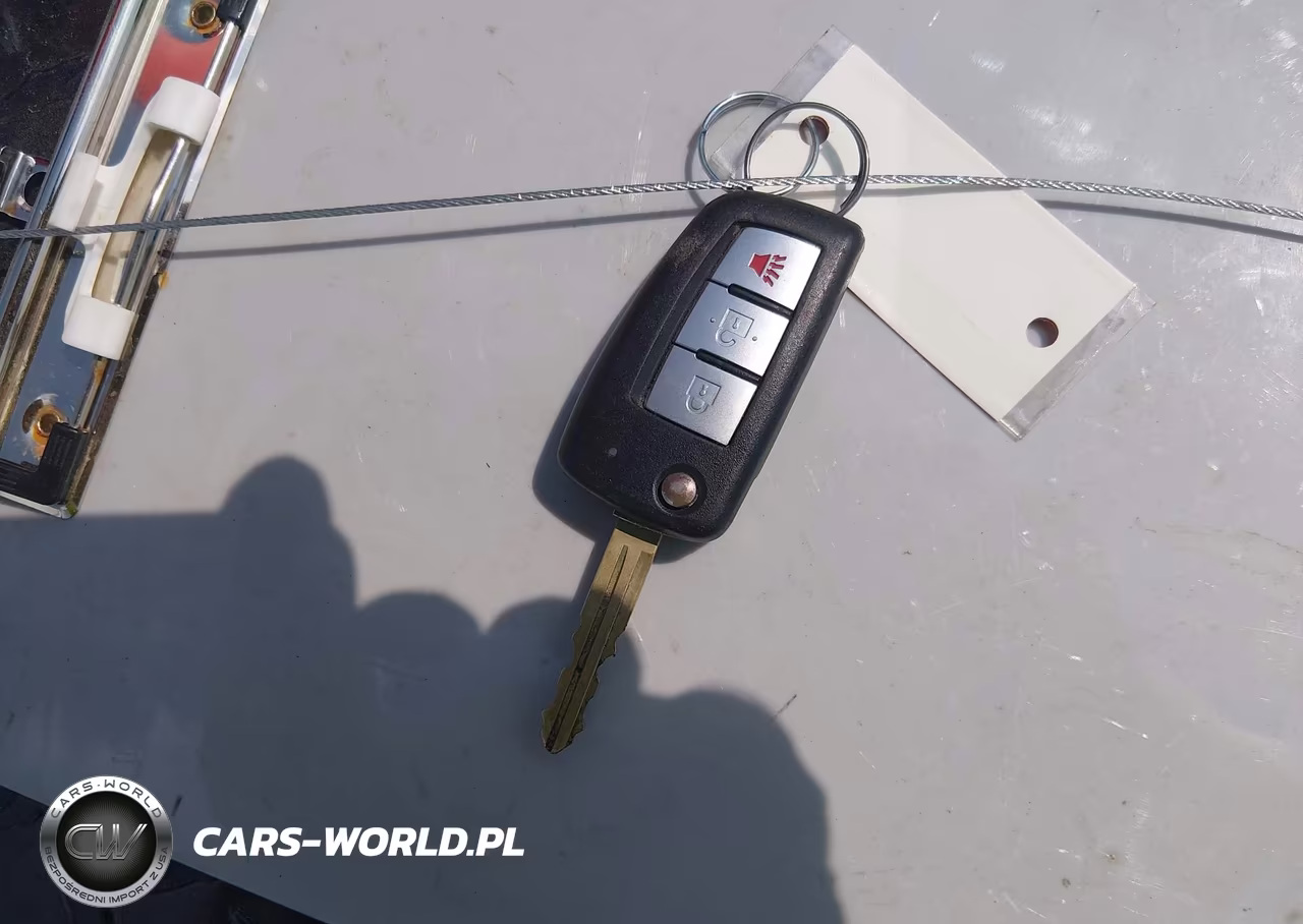 2019 Nissan Rogue S VIN:5N1AT2MV6KC802479 - 11