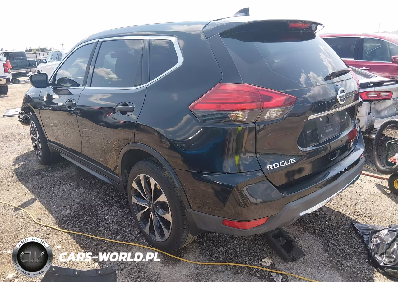 2019 Nissan Rogue S VIN:5N1AT2MV6KC802479 - 3