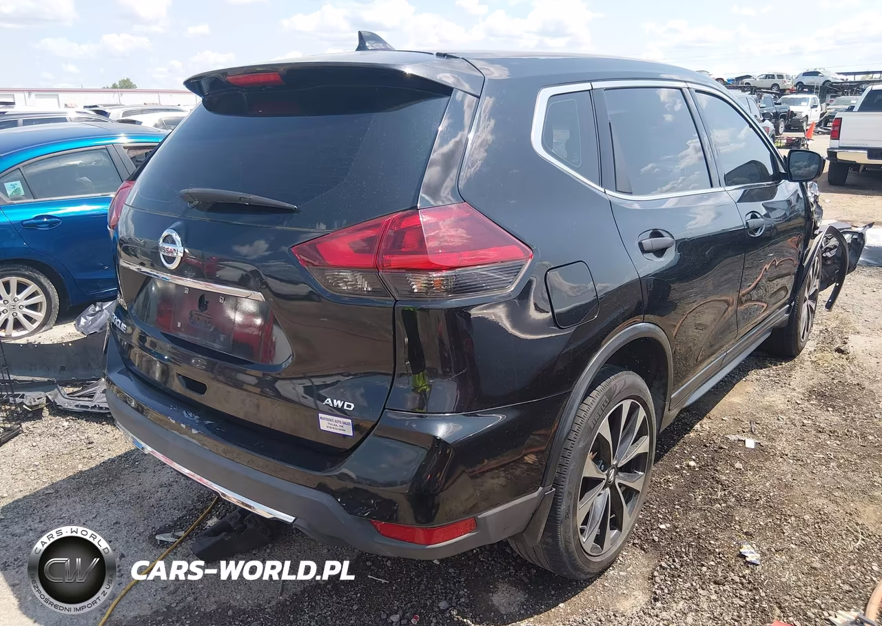 2019 Nissan Rogue S VIN:5N1AT2MV6KC802479 - 4