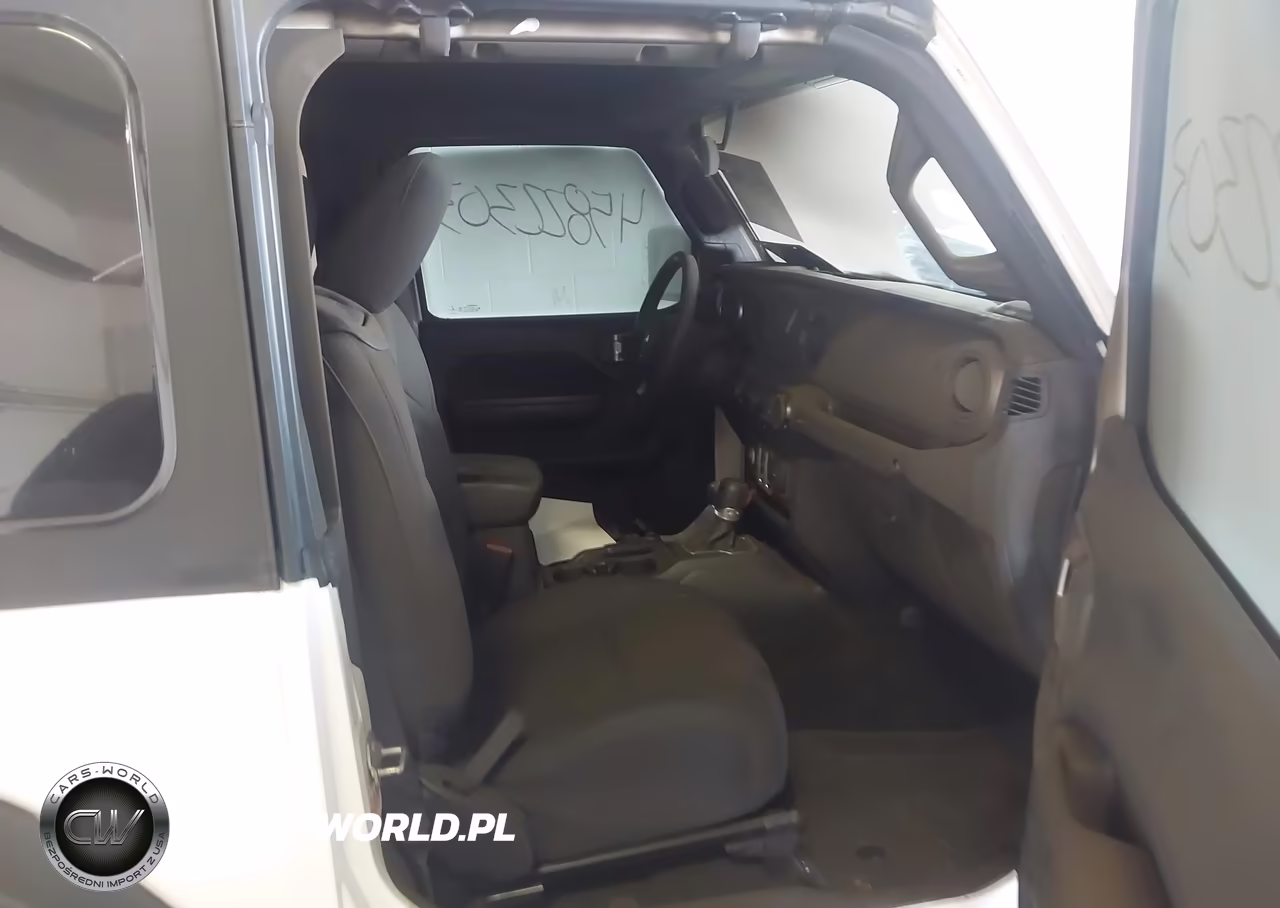 2022 Jeep Wrangler Willys 4X4 VIN:1C4GJXAN3NW139901 - 5