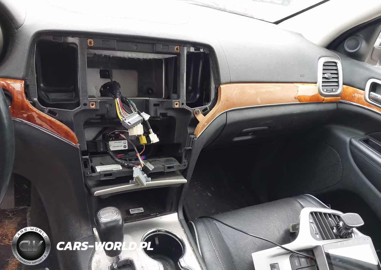 2011 Jeep Grand Cherokee Overland VIN:1J4RR6GTXBC606661 - 12