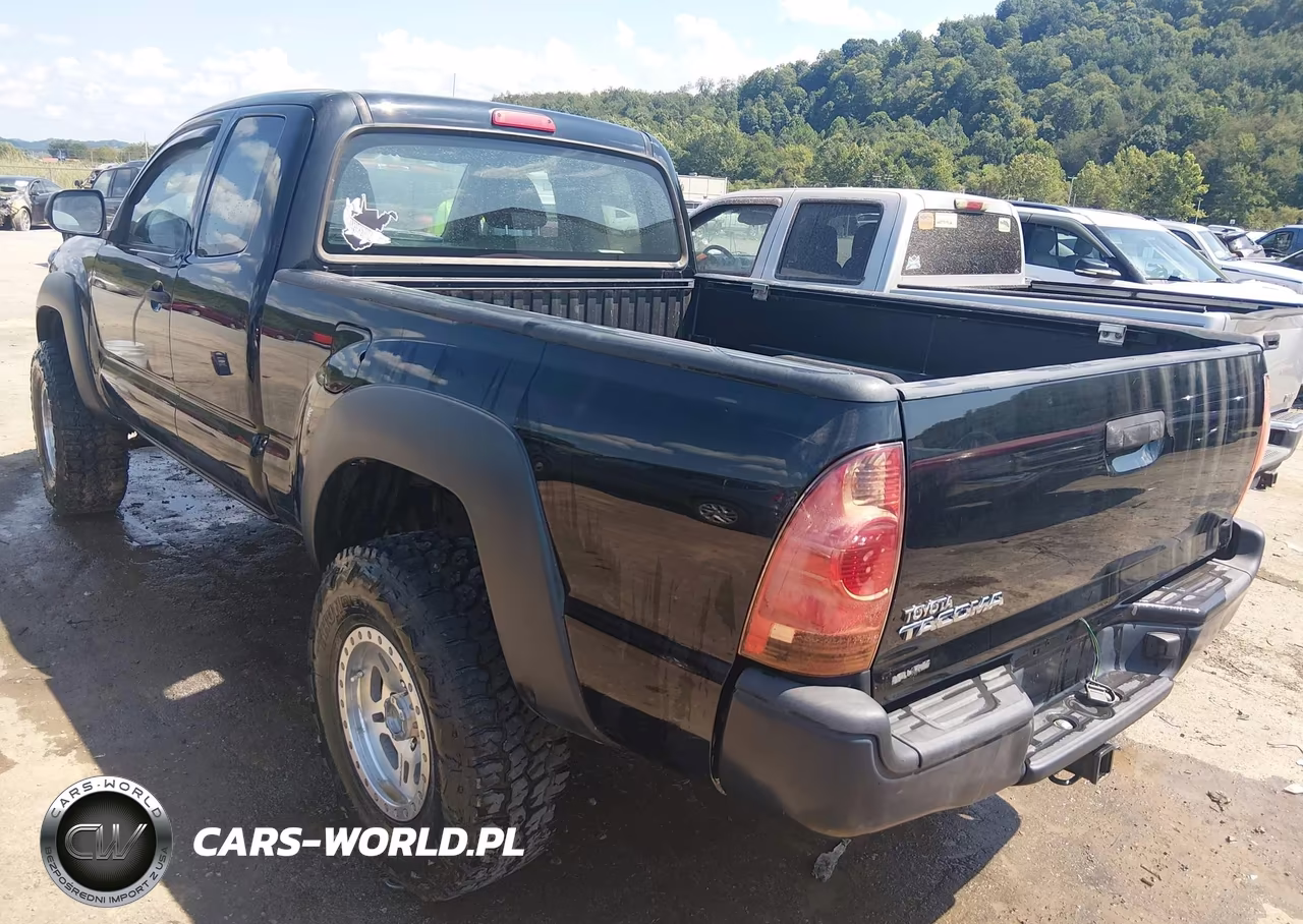 2015 Toyota Tacoma VIN:5TFUX4EN9FX036603 - 3