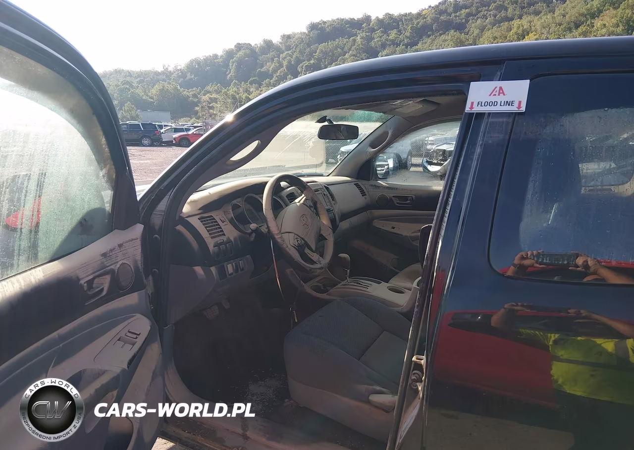 2015 Toyota Tacoma VIN:5TFUX4EN9FX036603 - 6