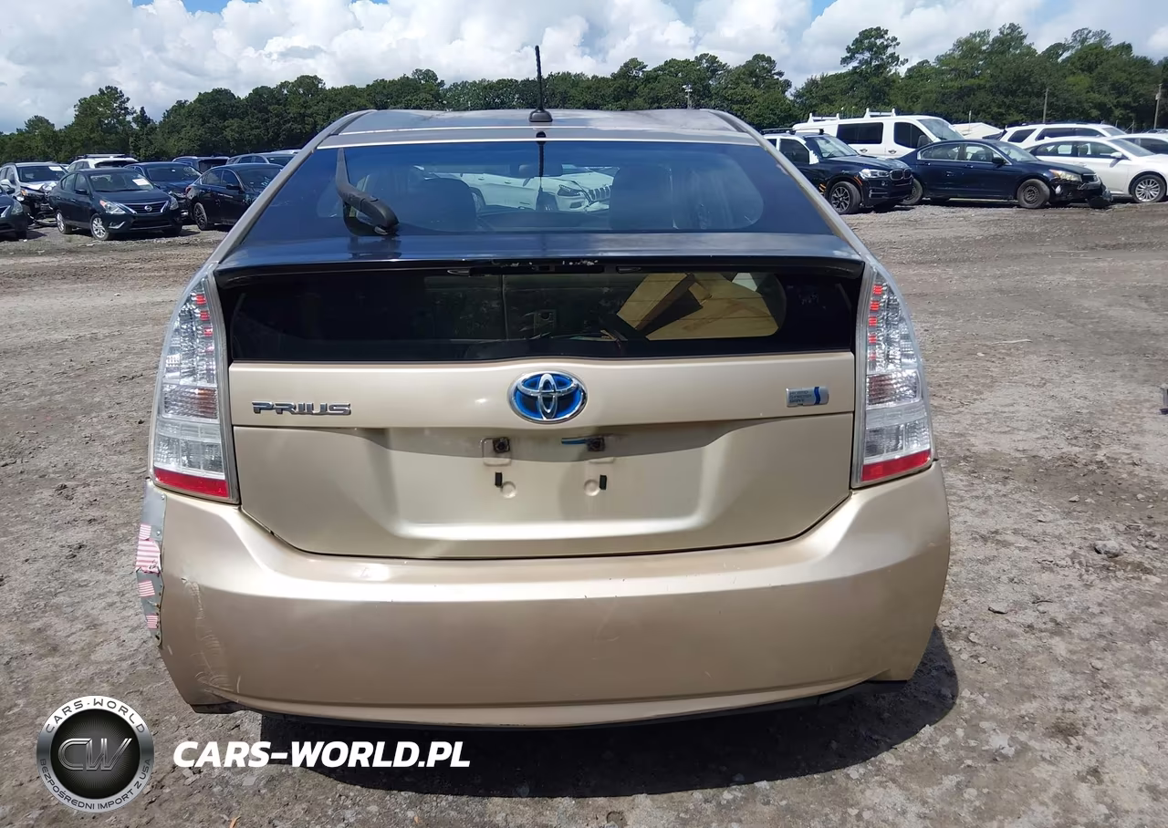 2011 Toyota Prius Two VIN:JTDKN3DUXB1446436 - 18