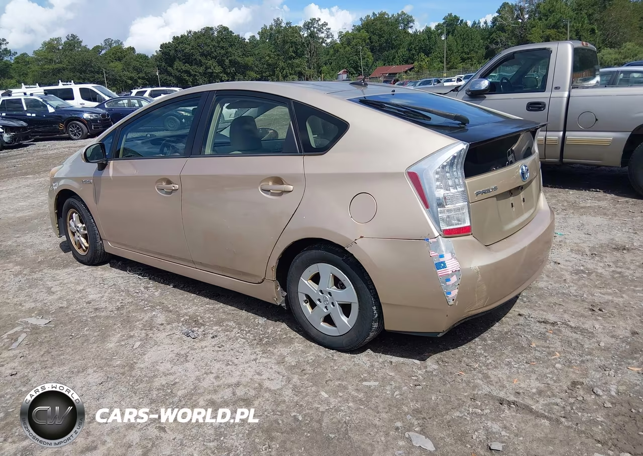 2011 Toyota Prius Two VIN:JTDKN3DUXB1446436 - 3