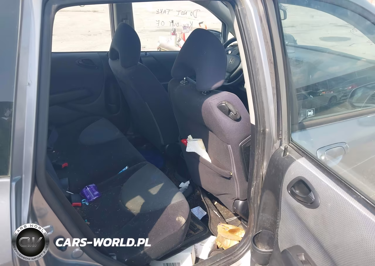 2007 Honda Fit VIN:JHMGD38457S012007 - 8