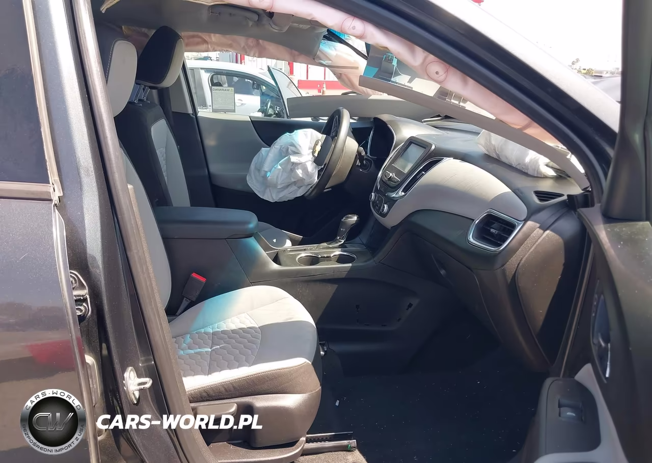2018 Chevrolet Equinox Ls VIN:3GNAXHEV8JL265327 - 5