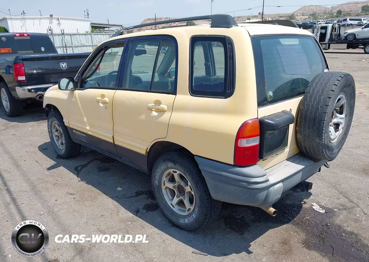 2000 Chevrolet Tracker Hard Top VIN:2CNBJ13C7Y6953501 - 3