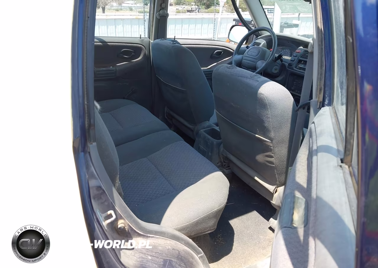 2000 Chevrolet Tracker Hard Top VIN:2CNBJ13C7Y6953501 - 8