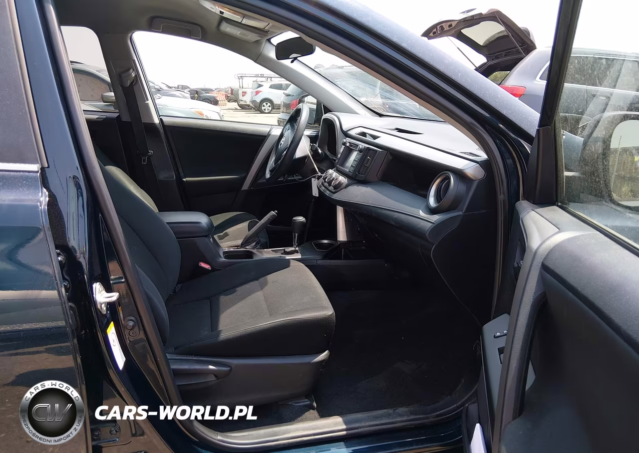 2018 Toyota Rav4 Le VIN:2T3BFREV7JW766403 - 5