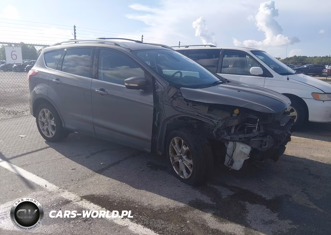 2014 Ford Escape Titanium – zdjęcie 1 z 13