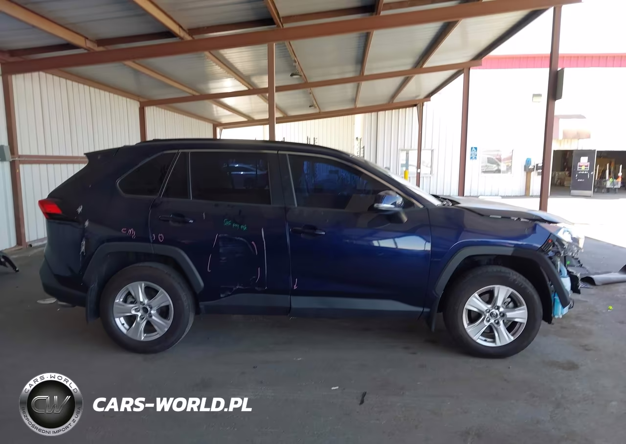 2021 Toyota Rav4 Xle VIN:2T3W1RFV4MW114728 - 14