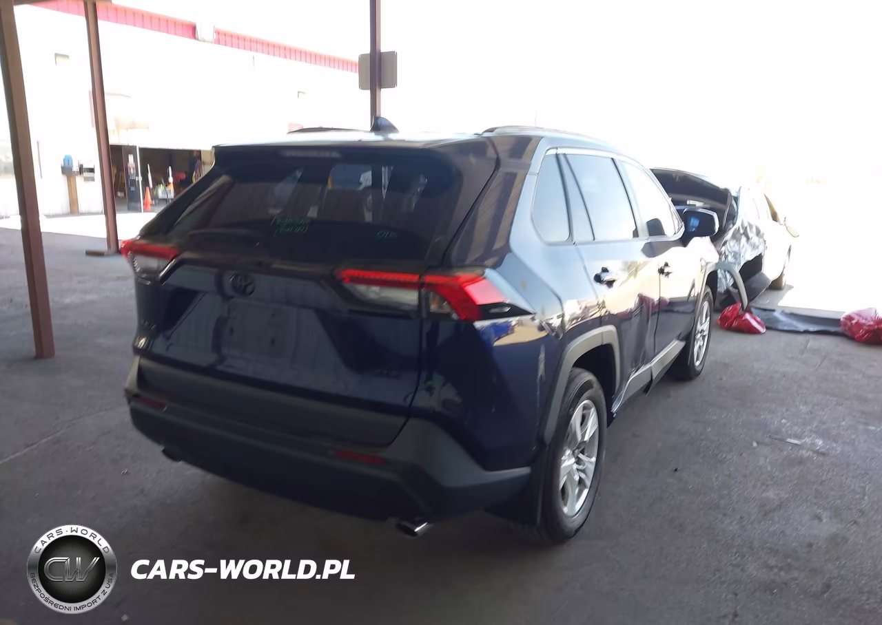 2021 Toyota Rav4 Xle VIN:2T3W1RFV4MW114728 - 4