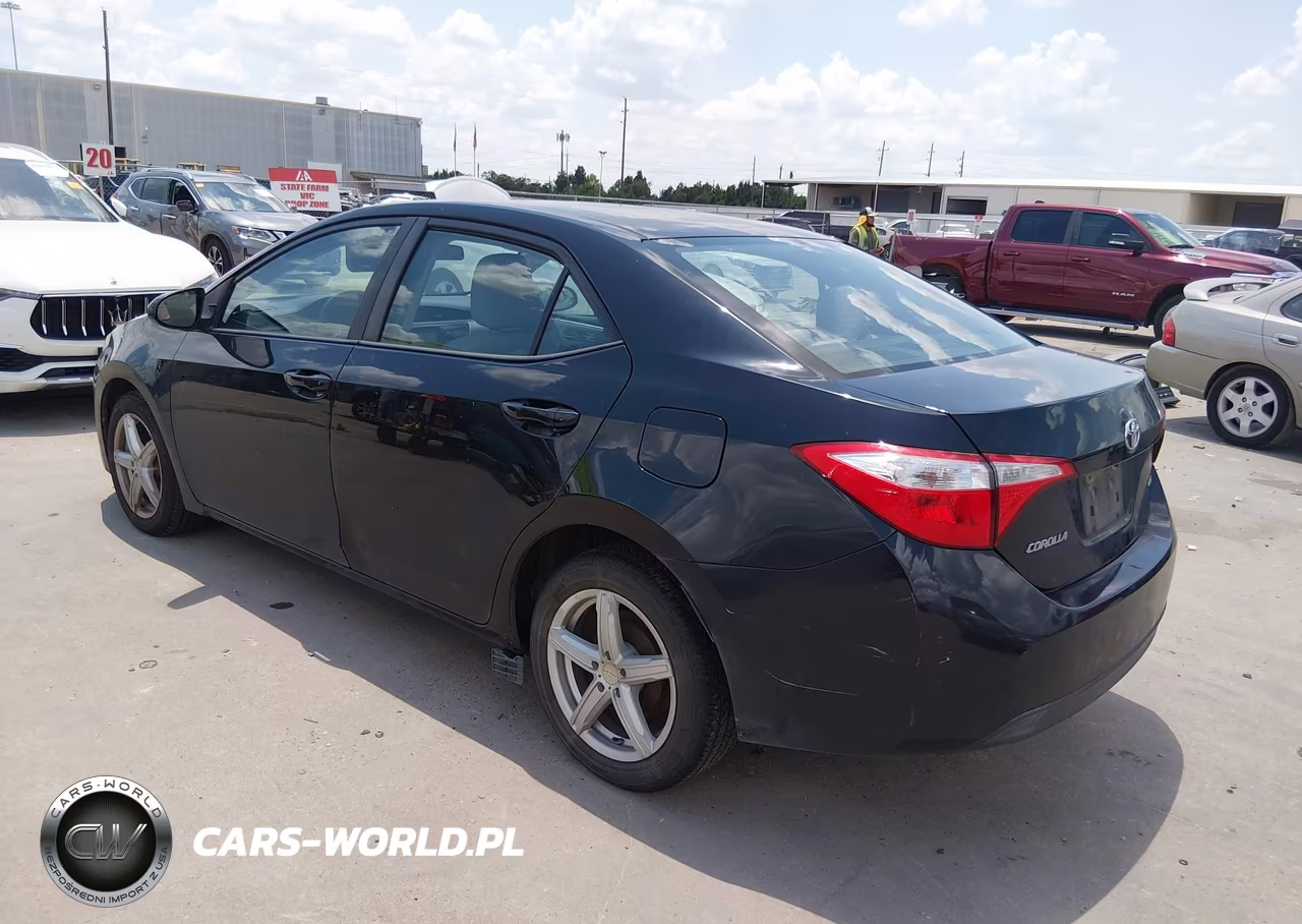 2015 Toyota Corolla Le VIN:5YFBURHE2FP211202 - 3