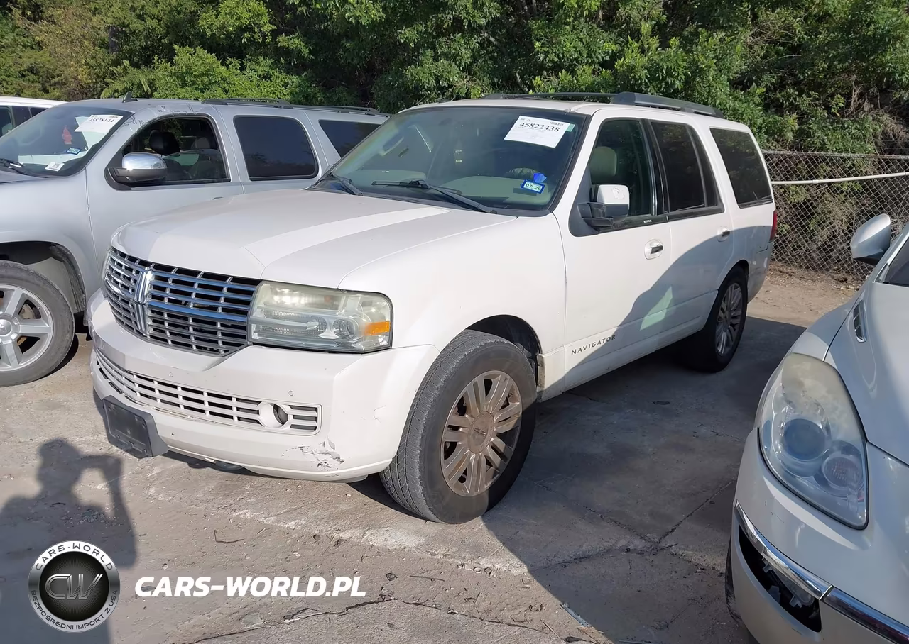 2011 Lincoln Navigator VIN:5LMJJ2H53BEJ02100 - 2