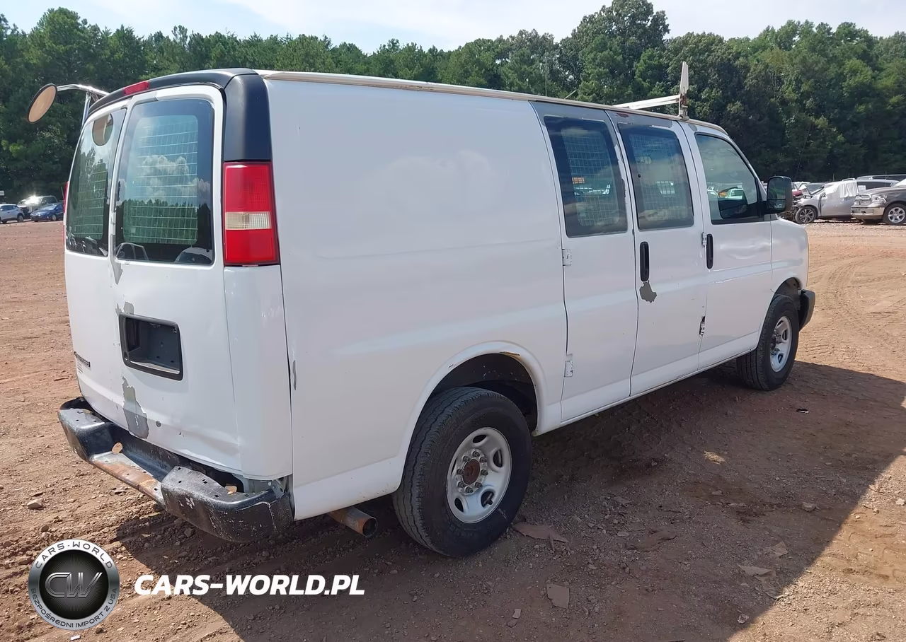 2009 Chevrolet Express Work Van VIN:1GCGG25CX91108481 - 4