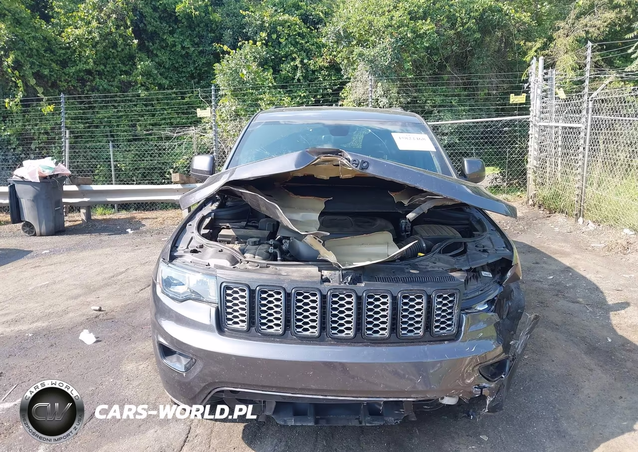 2020 Jeep Grand Cherokee Altitude 4X2 VIN:1C4RJEAG1LC153034 - 13