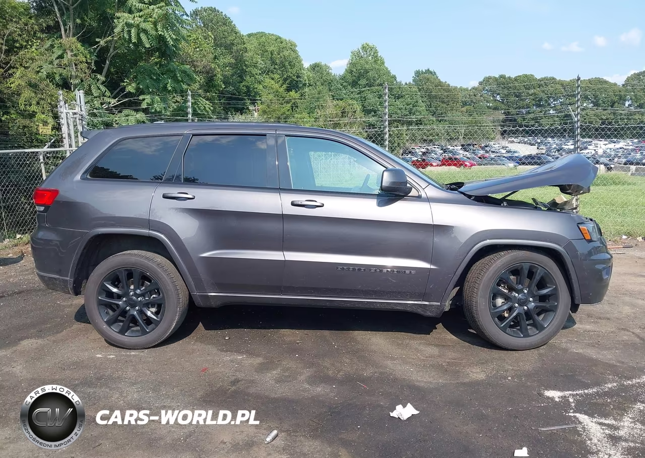 2020 Jeep Grand Cherokee Altitude 4X2 VIN:1C4RJEAG1LC153034 - 14