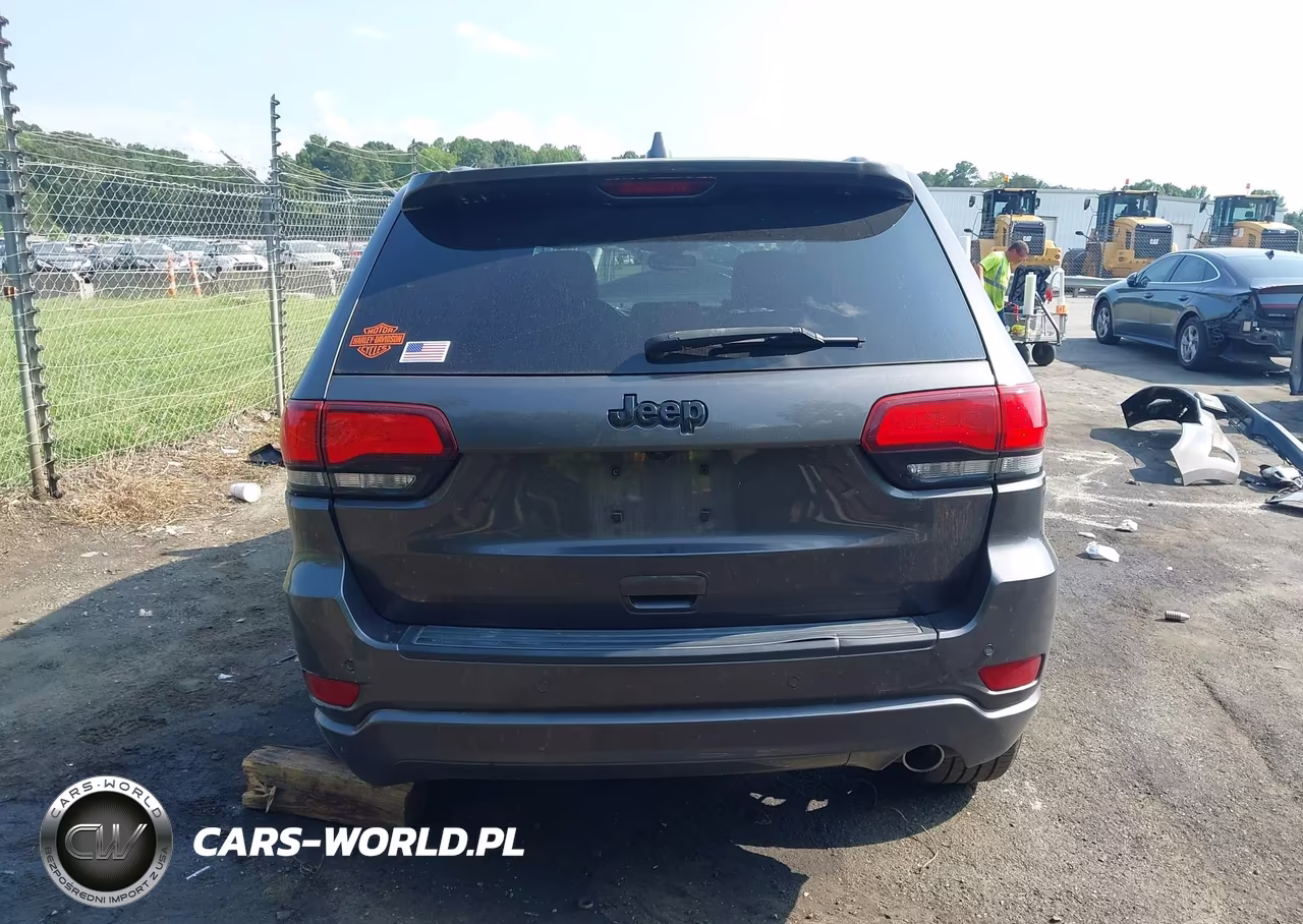 2020 Jeep Grand Cherokee Altitude 4X2 VIN:1C4RJEAG1LC153034 - 17