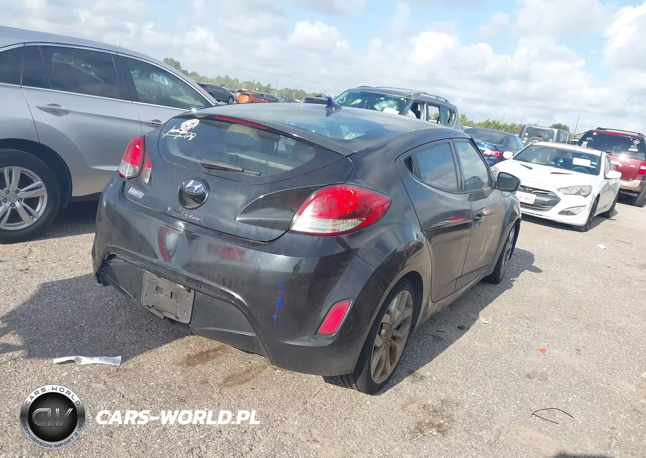 2012 Hyundai Veloster Base W-Gray VIN:KMHTC6AD5CU050751 - 4