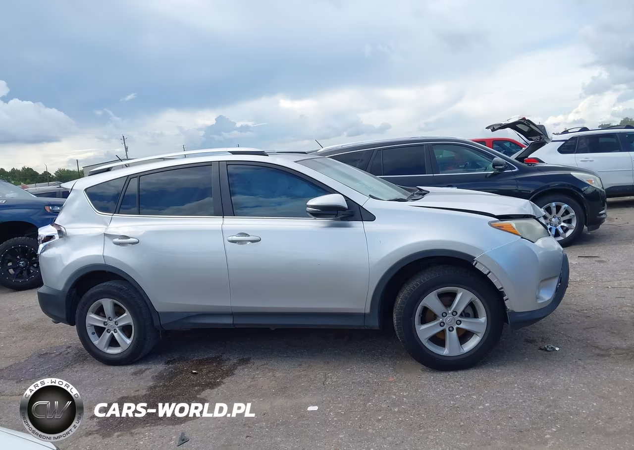 2013 Toyota Rav4 Xle VIN:2T3WFREV2DW012301 - 12