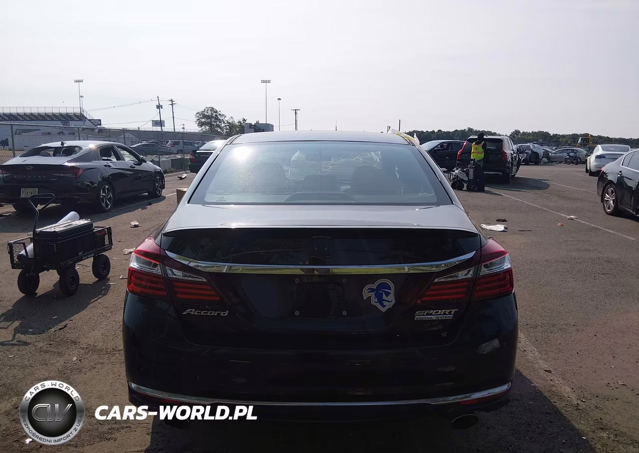 2016 Honda Accord Sport VIN:1HGCR2F55GA077793 - 16