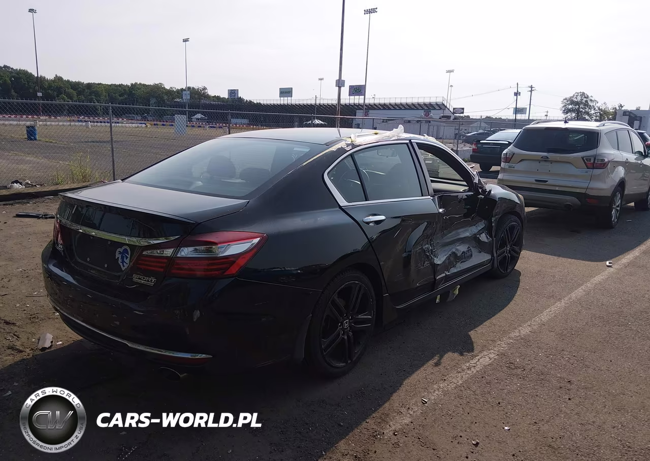 2016 Honda Accord Sport VIN:1HGCR2F55GA077793 - 4