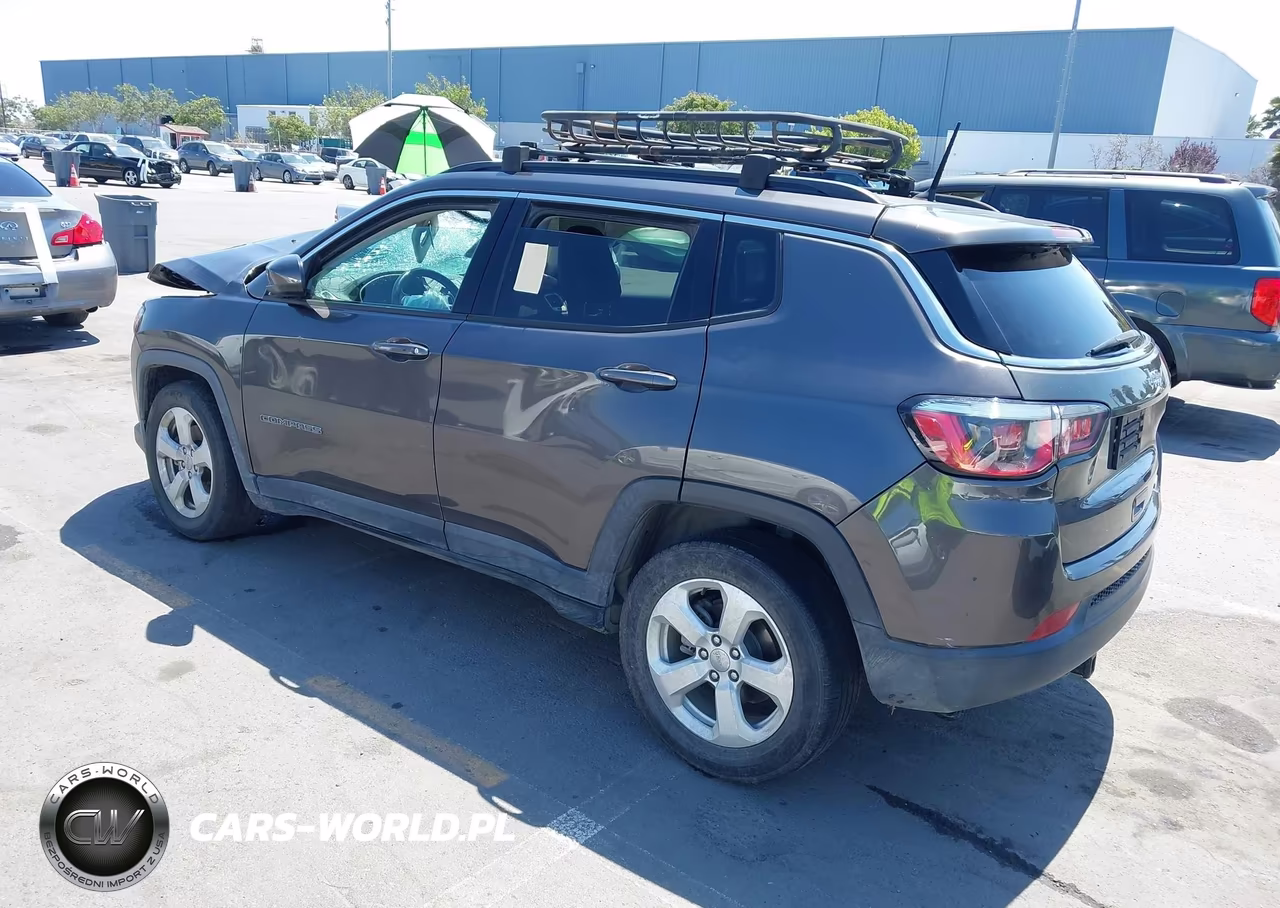 2018 Jeep Compass Latitude Fwd VIN:3C4NJCBB1JT469394 - 3
