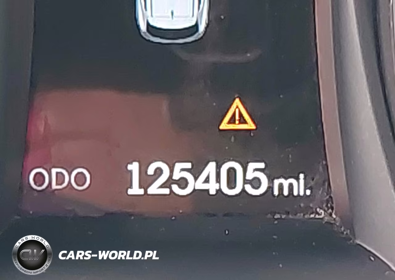 2016 Hyundai Santa Fe Sport 2.4L VIN:5XYZUDLB5GG343228 - 15