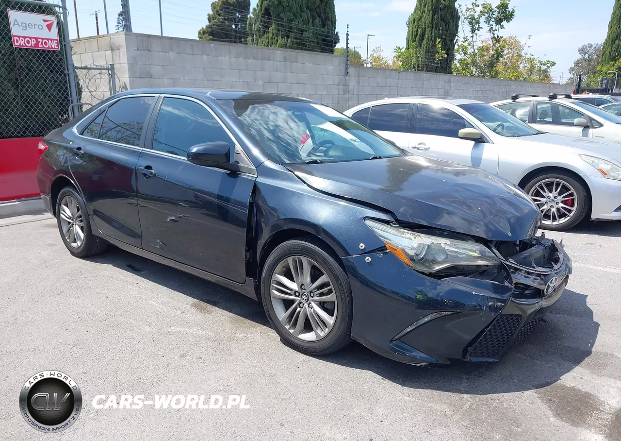 2016 Toyota Camry Se – zdjęcie 1 z 17