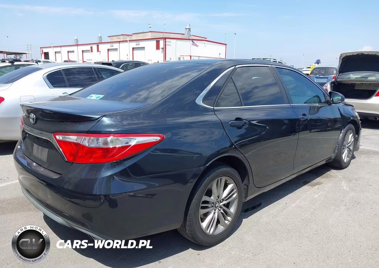 2016 Toyota Camry Se VIN:4T1BF1FK4GU208600 - 4