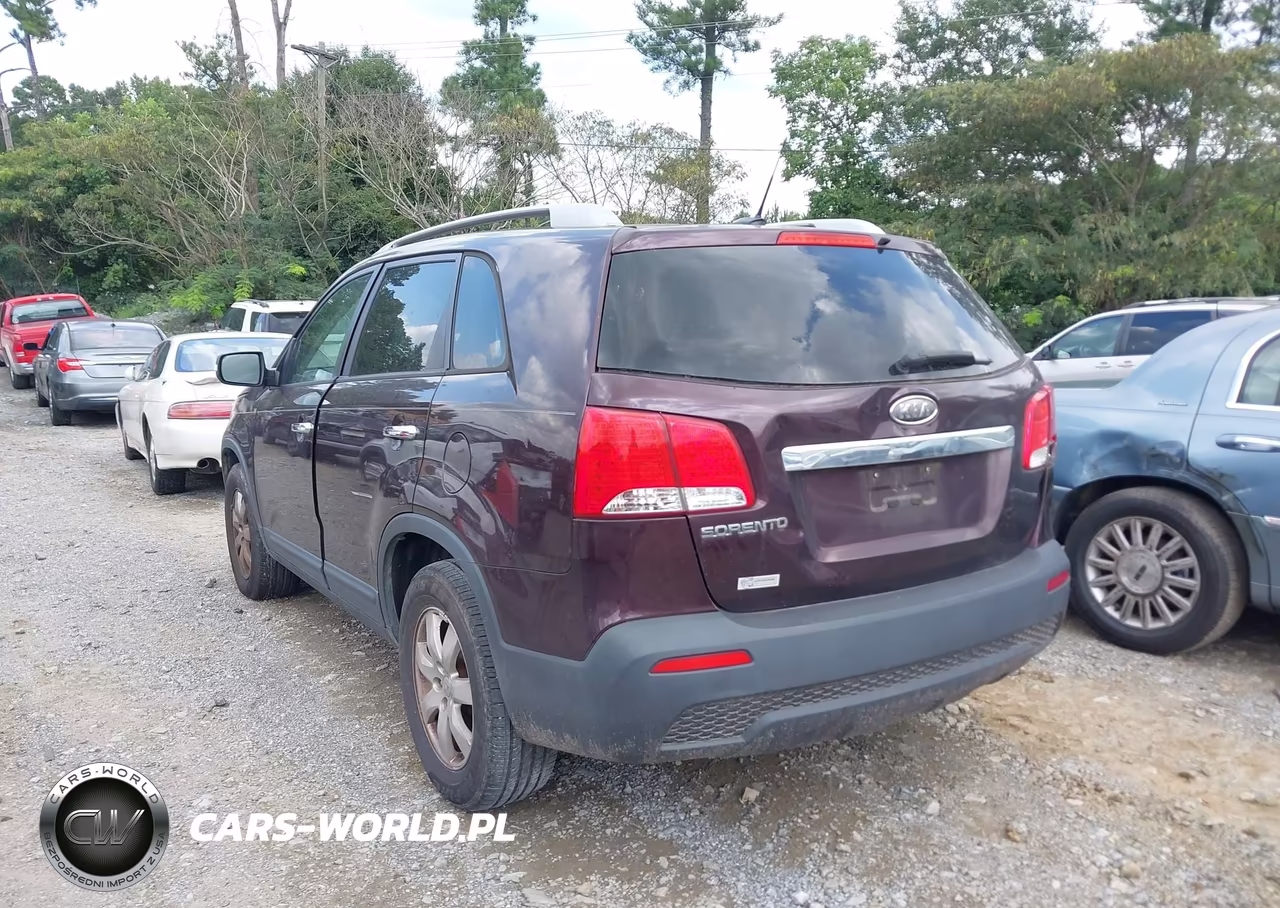 2012 Kia Sorento Lx V6 VIN:5XYKT4A24CG250749 - 3