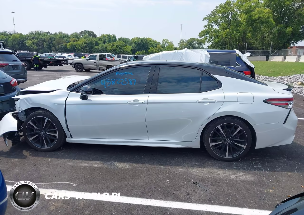 2019 Toyota Camry Xse VIN:4T1B61HK7KU215658 - 14