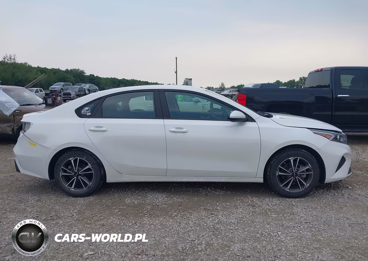 2023 Kia Forte Lxs VIN:3KPF24AD8PE507811 - 14