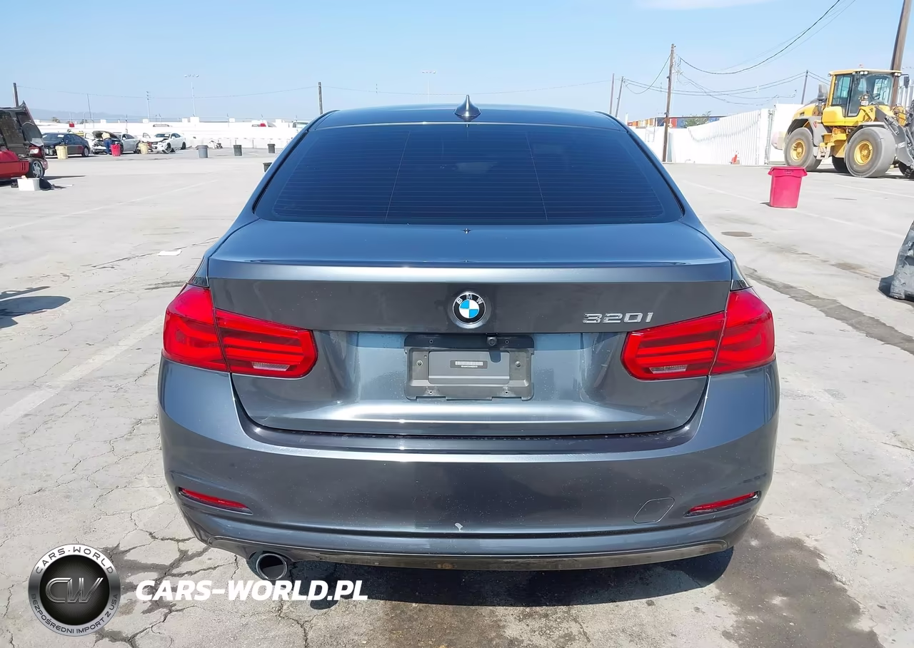 2017 BMW 320I VIN:WBA8A9C55HK620478 - 16