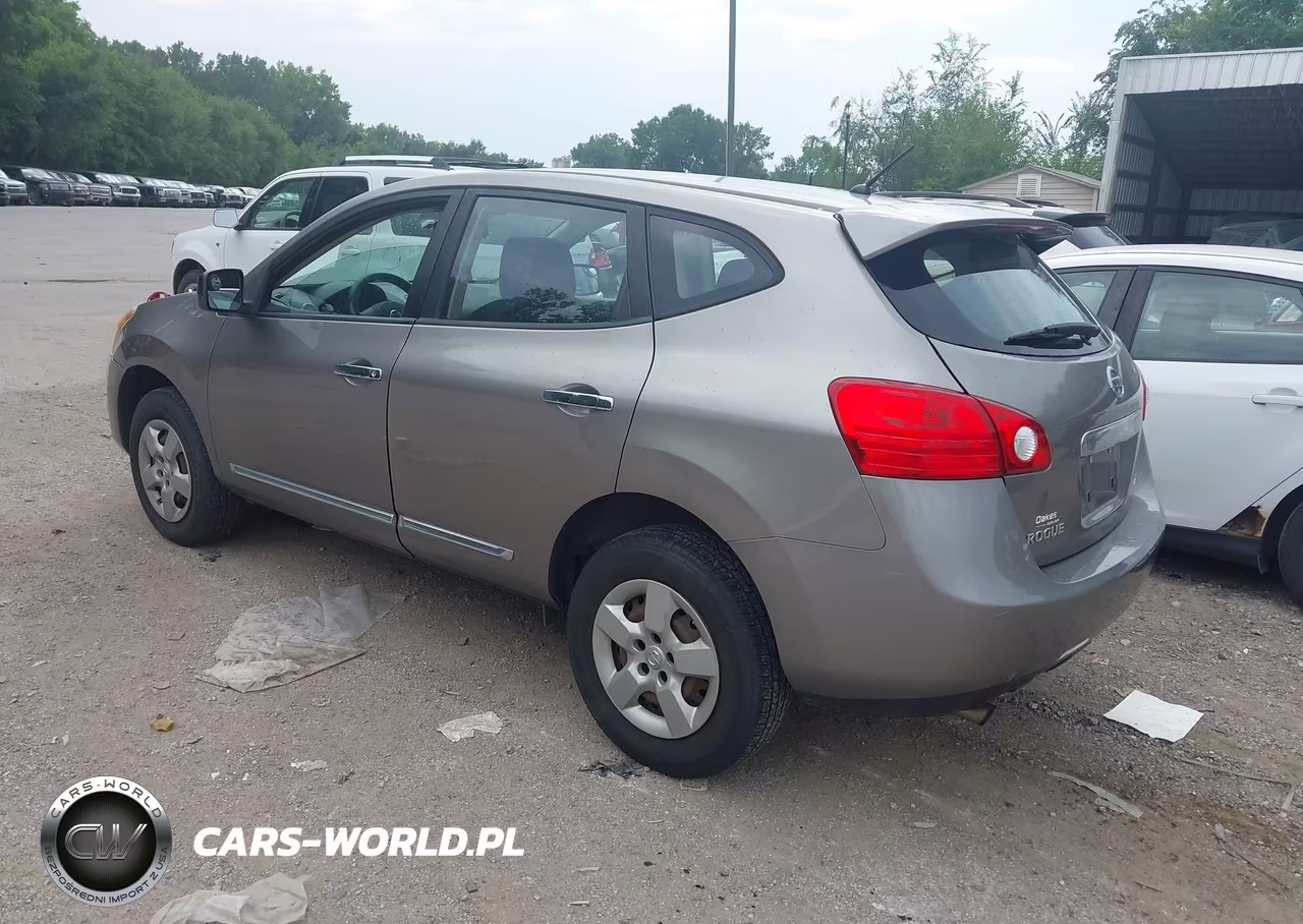 2013 Nissan Rogue S VIN:JN8AS5MV7DW625729 - 3