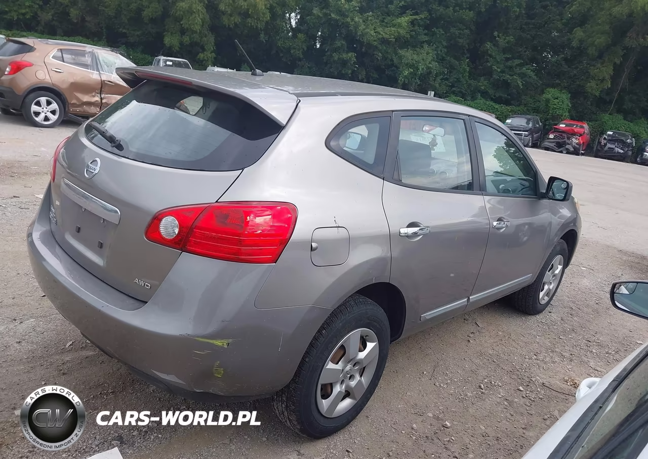 2013 Nissan Rogue S VIN:JN8AS5MV7DW625729 - 4