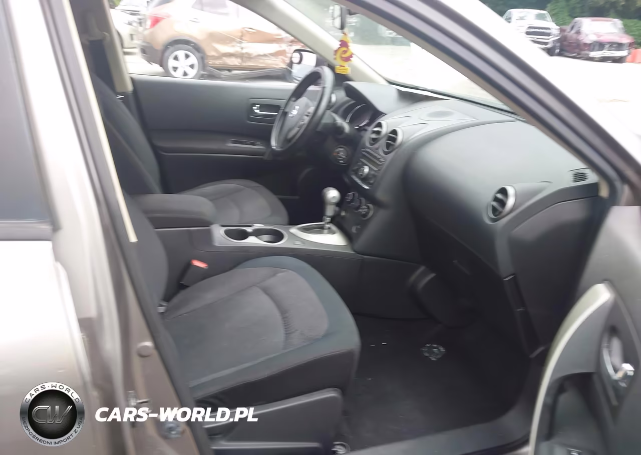 2013 Nissan Rogue S VIN:JN8AS5MV7DW625729 - 5