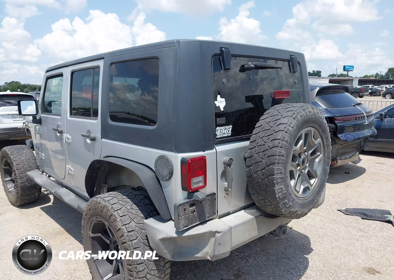 2007 Jeep Wrangler Unlimited X VIN:1J4GB39117L207912 - 3