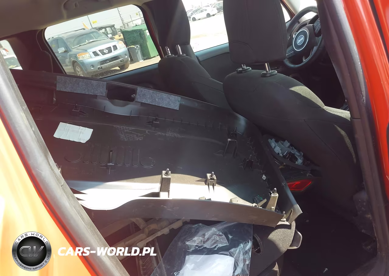 2015 Jeep Renegade Latitude VIN:ZACCJBBT2FPB29678 - 8