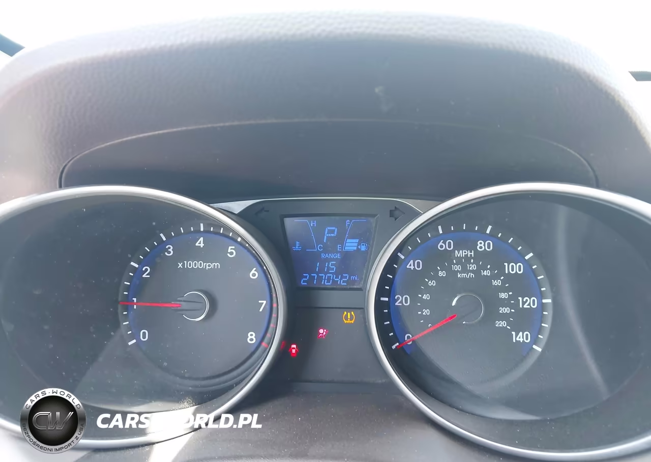 2010 Hyundai Tucson Gls VIN:KM8JUCACXAU099256 - 7
