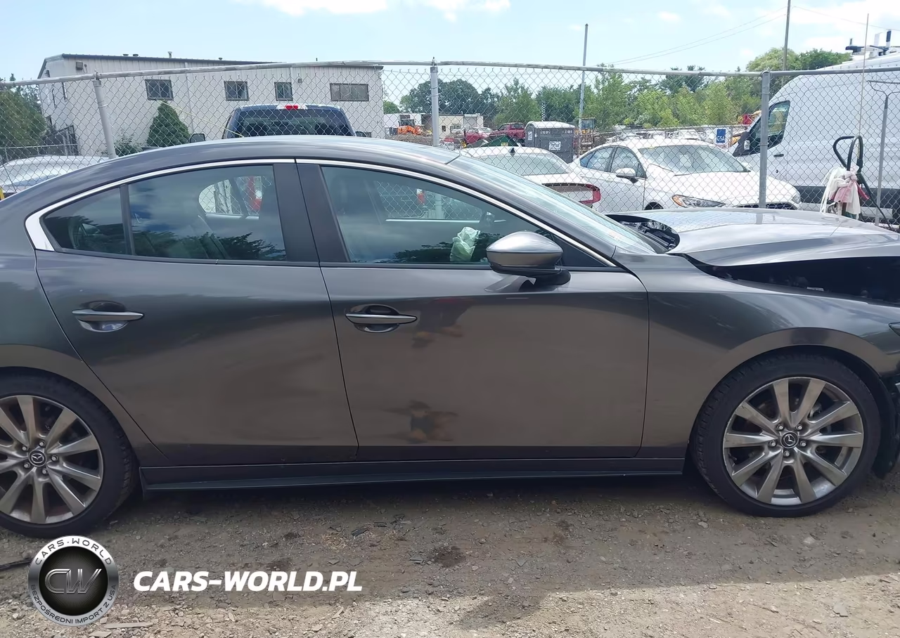 2020 Mazda Mazda3 Preferred Package VIN:3MZBPBDM5LM135096 - 13