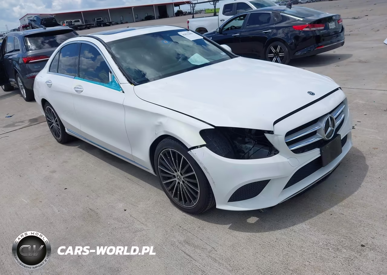 2020 Mercedes-Benz C 300