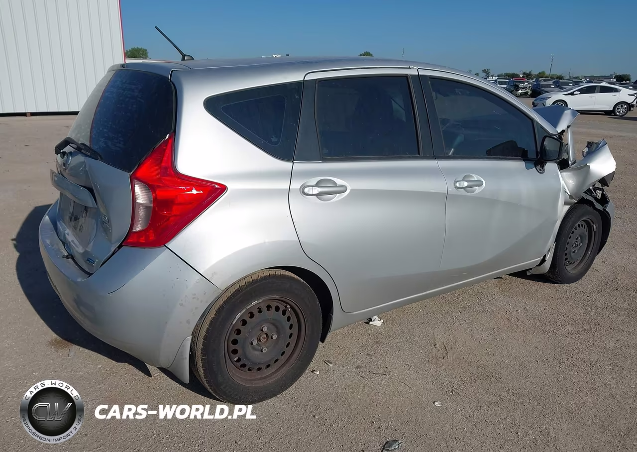 2015 Nissan Versa Note S (Sr)-S Plus-Sl-Sr-Sv VIN:3N1CE2CP0FL363321 - 4
