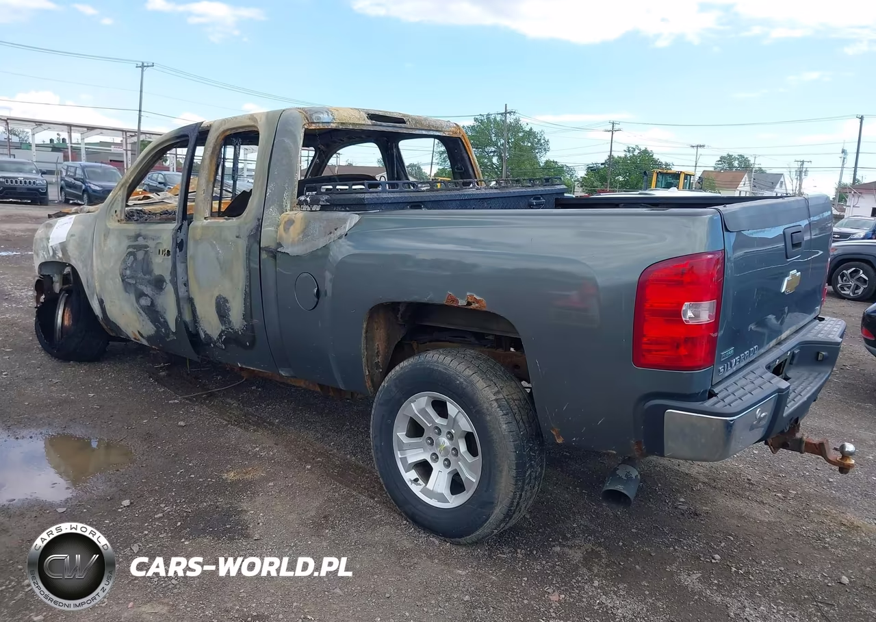 2011 Chevrolet Silverado 1500 Lt VIN:1GCRKSE34BZ367255 - 3