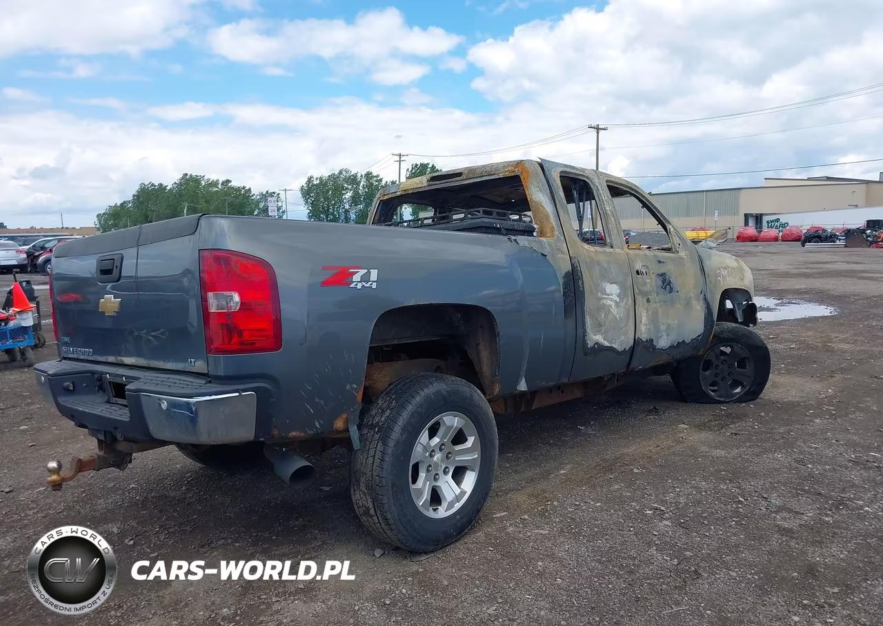 2011 Chevrolet Silverado 1500 Lt VIN:1GCRKSE34BZ367255 - 4